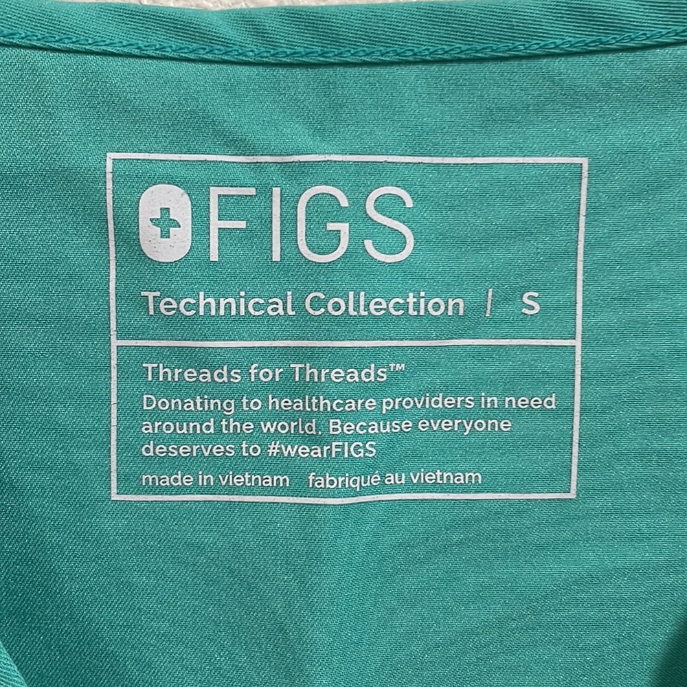 Figs Scrub Top - Picture 4 of 5